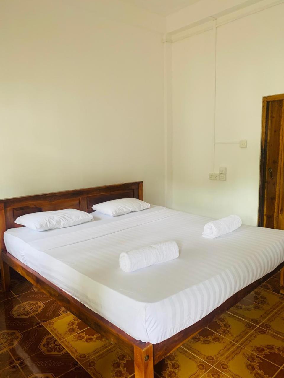 Zimbay Guest House Аругам Экстерьер фото