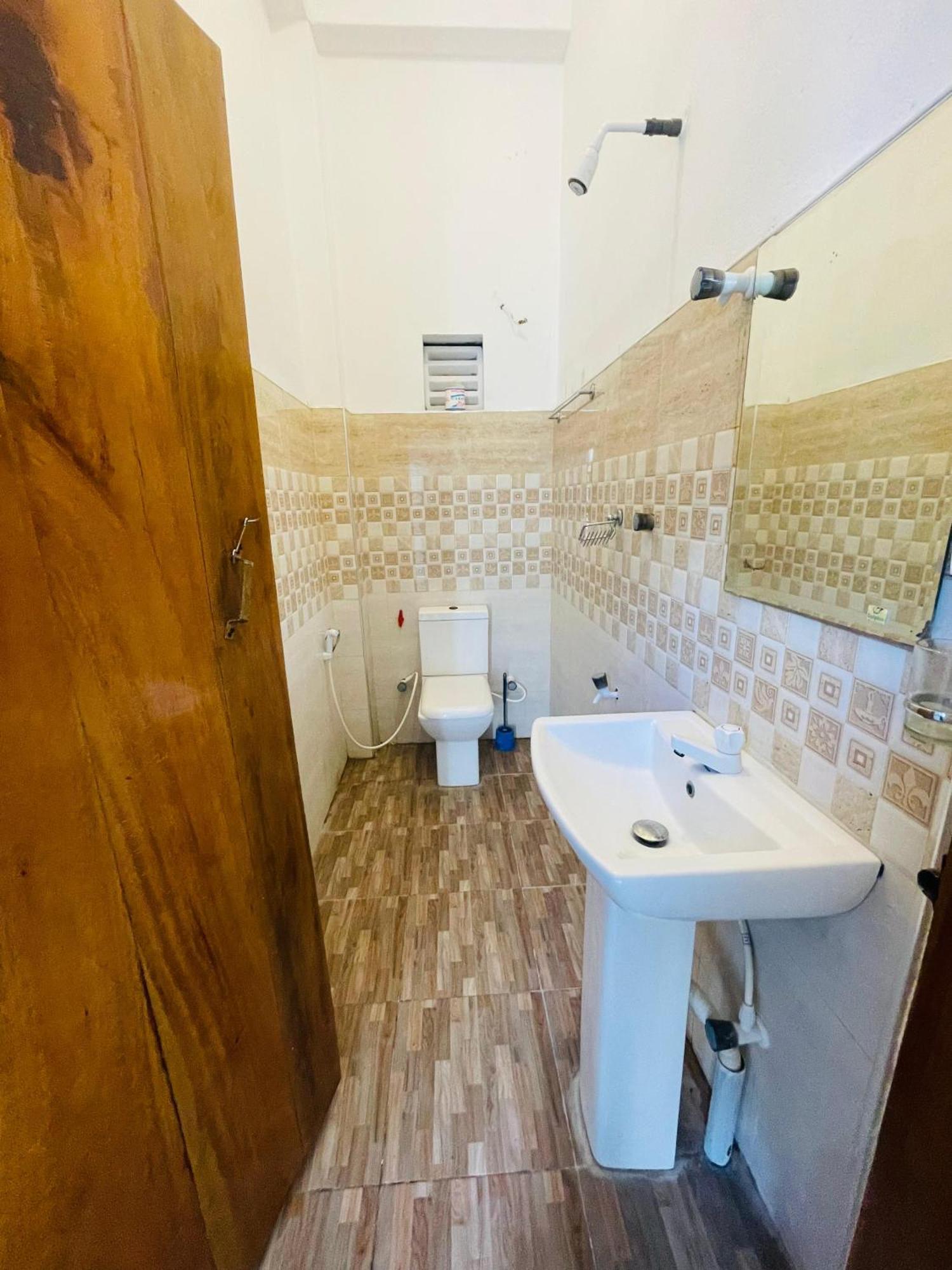 Zimbay Guest House Аругам Экстерьер фото